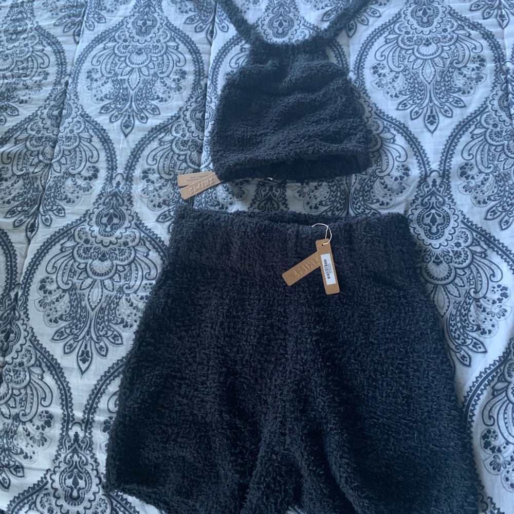 Skims cozy set